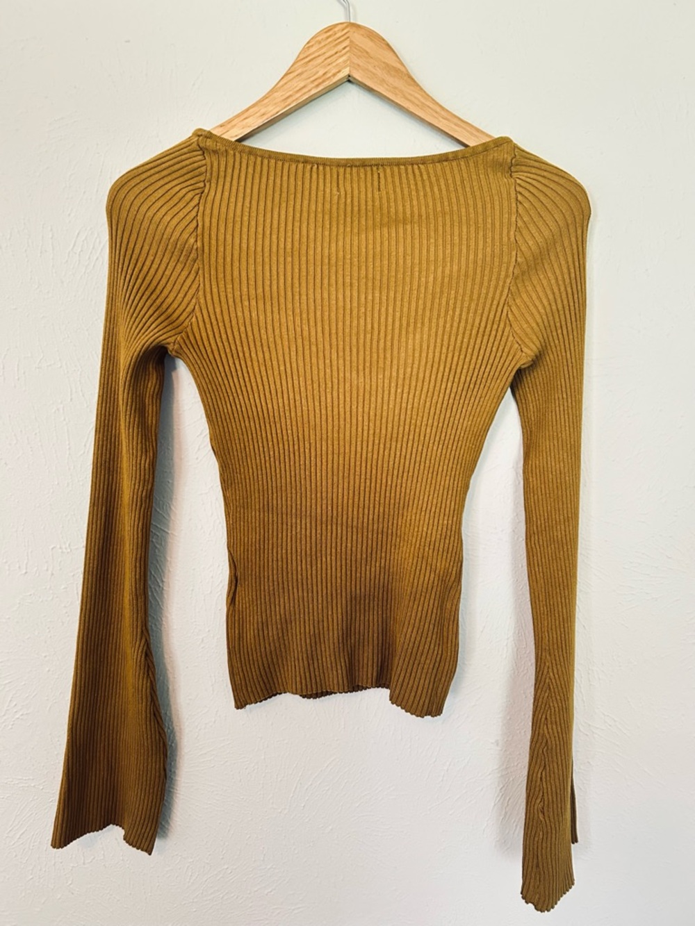 H&M Olive Mustard Ribbed Long-Sleeve Sweetheart Neck Top Medium New - Picture 3 of 4
